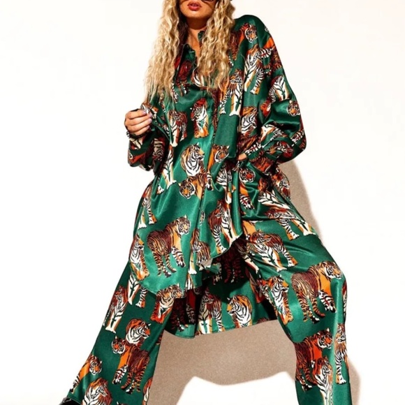 Dressed in LALA Green Tiger Top - Picture 5 of 13